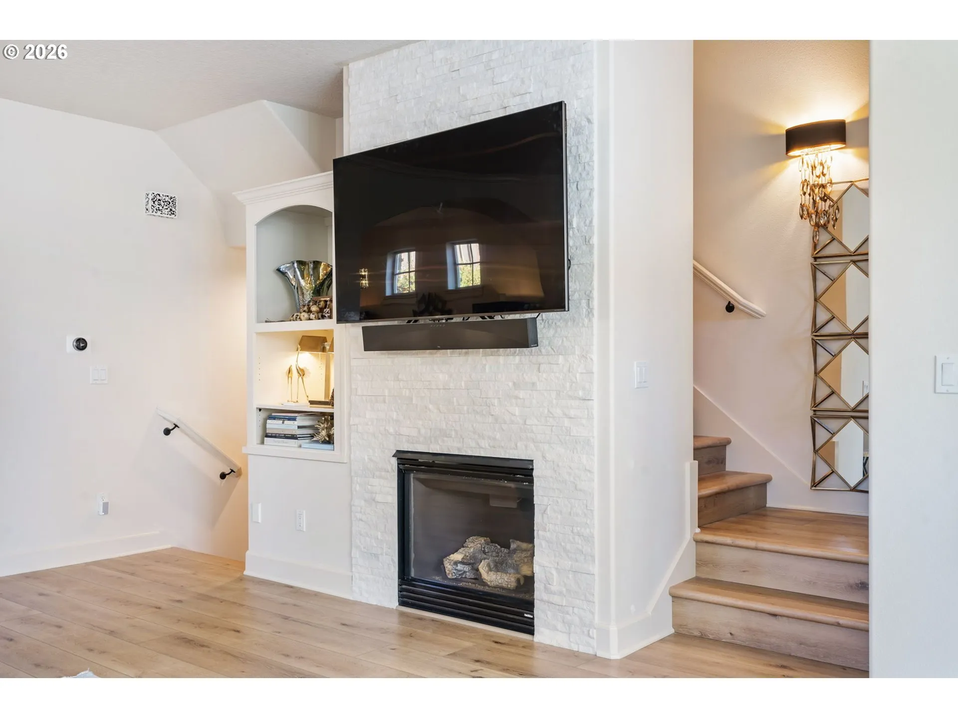 Living Room-Fireplace