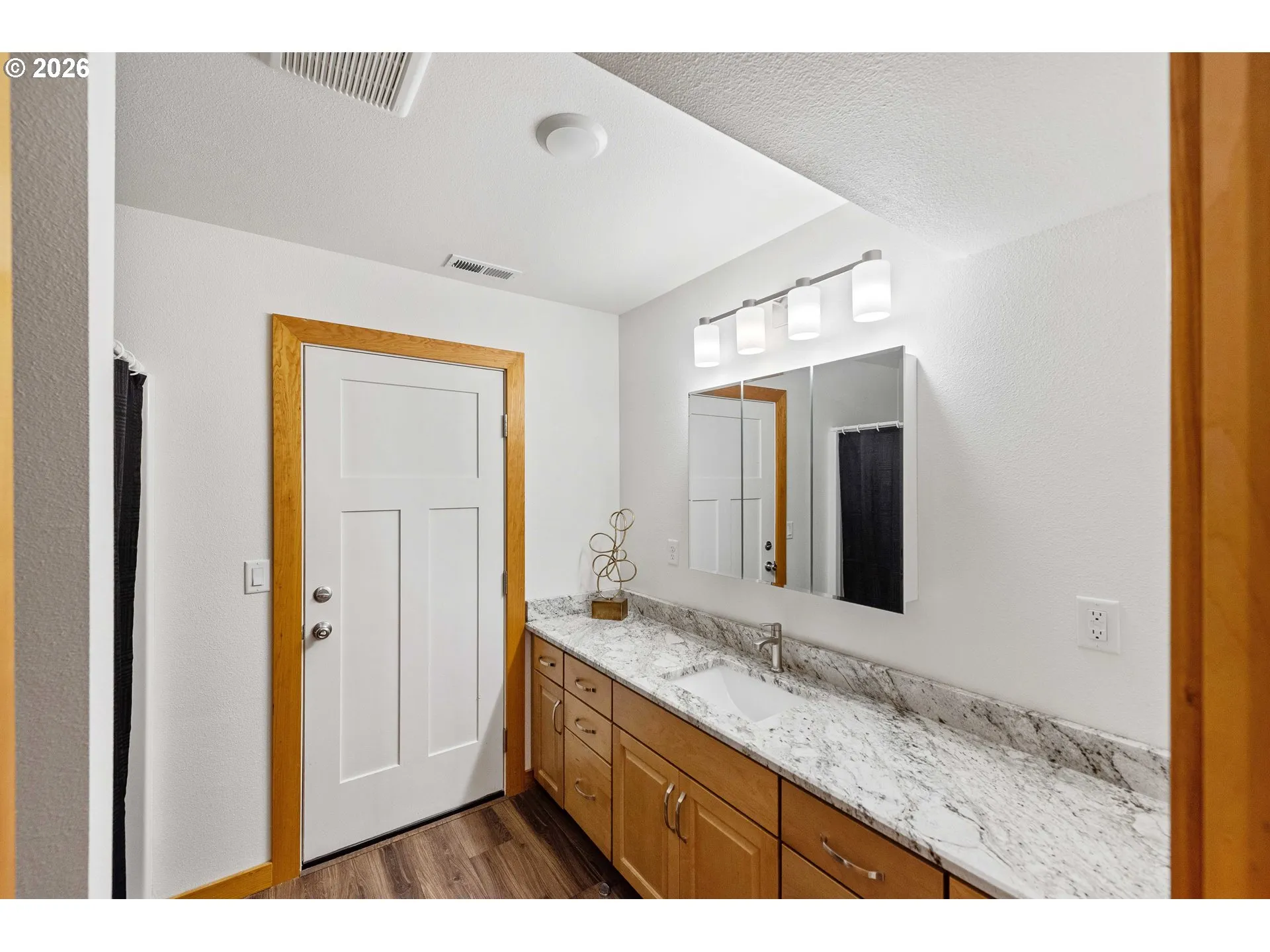 Bathroom-Walk in Shower