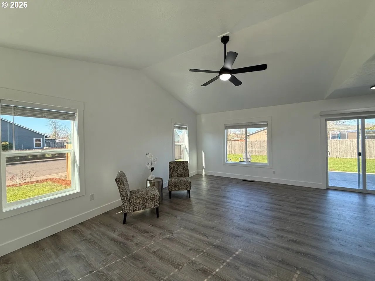 Living Room-Vaulted Ceilings