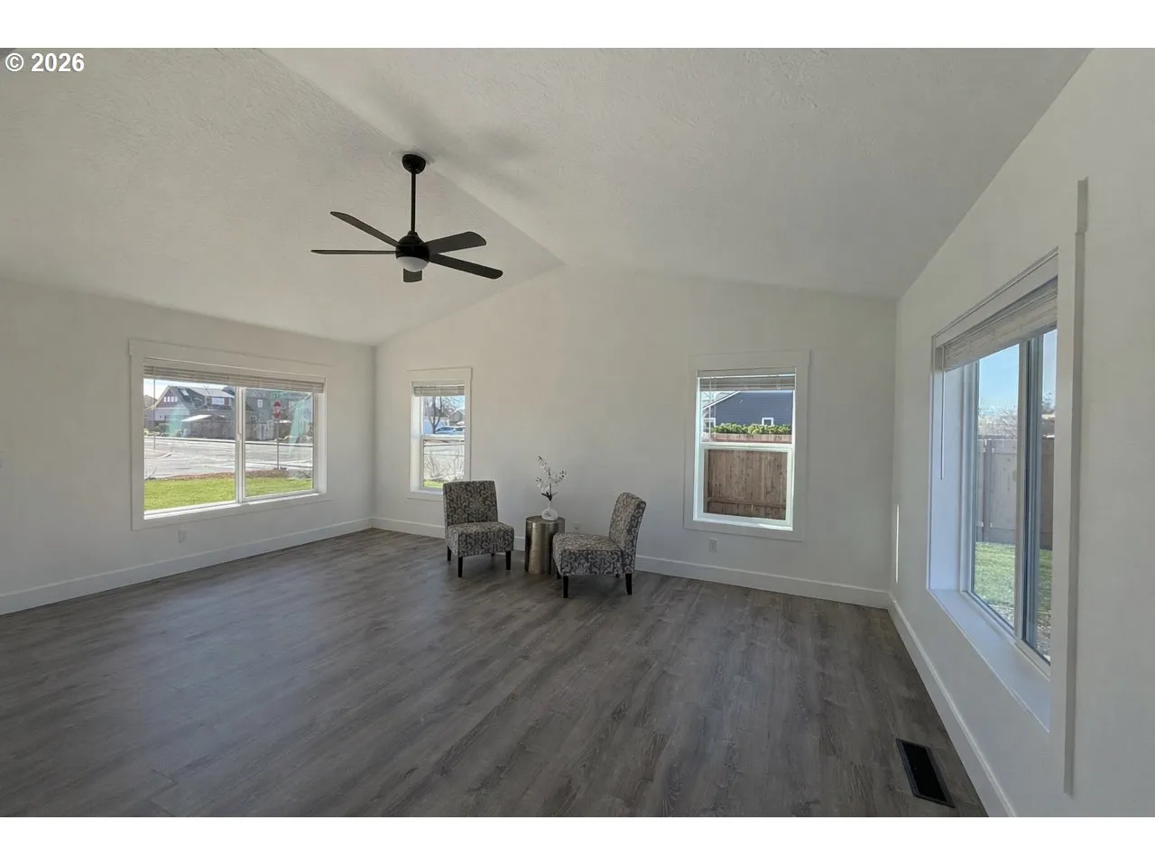 Living Room-Ceiling Fan