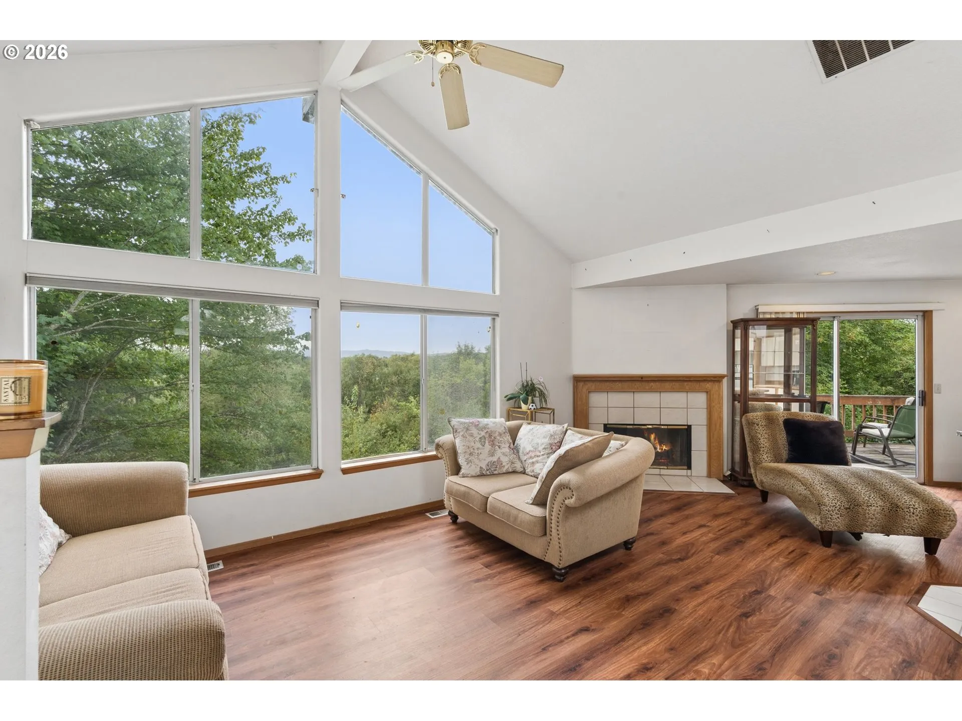 Living Room/Dining Room