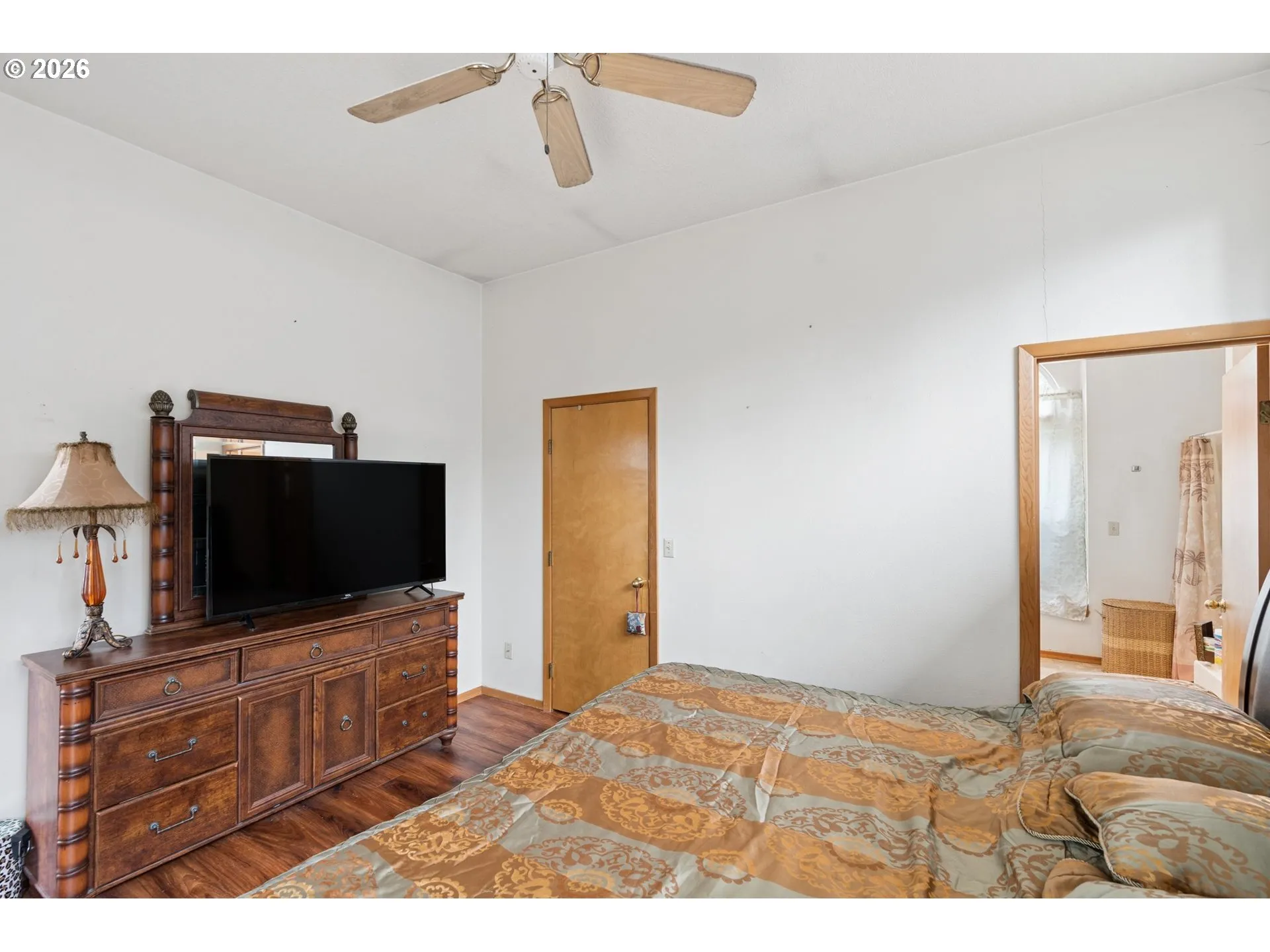 Bedroom, Primary-Ceiling Fan