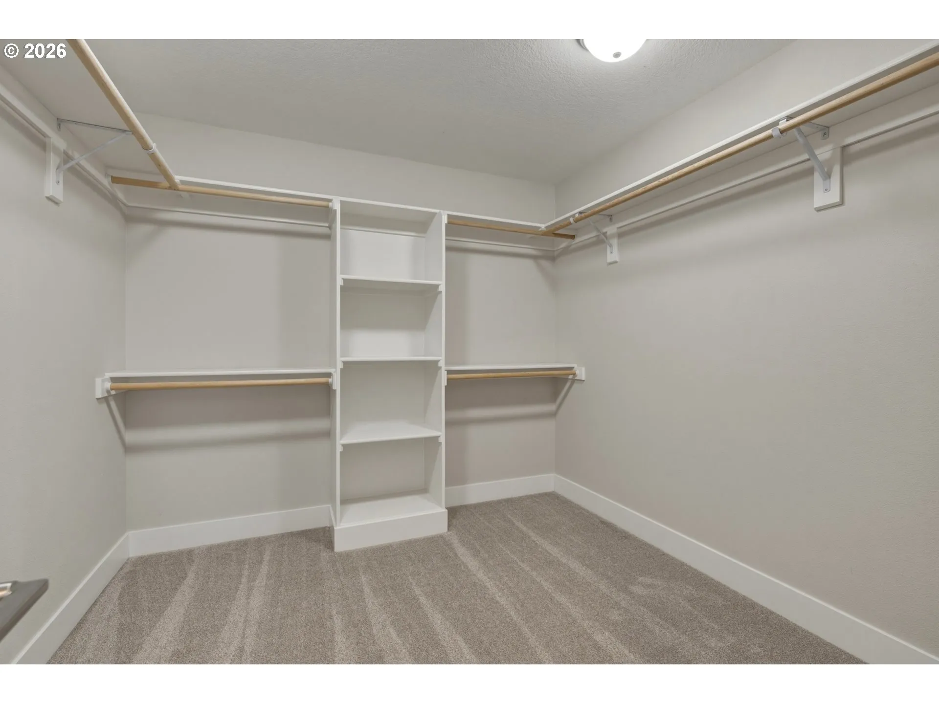 Bedroom, Owner's Suite-Walk-In Closet