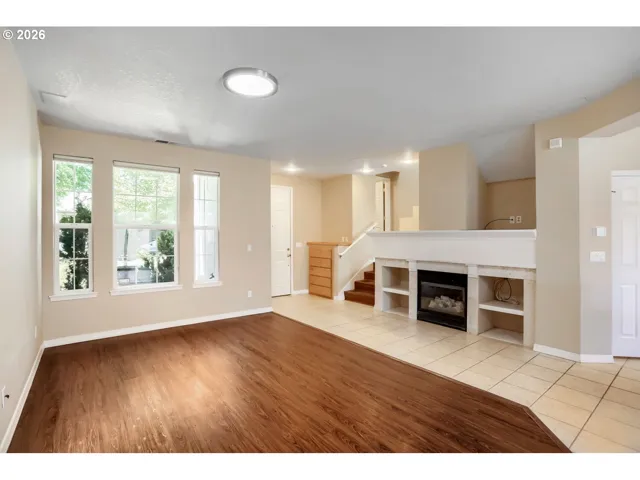 Living Room-Built-In Shelving
