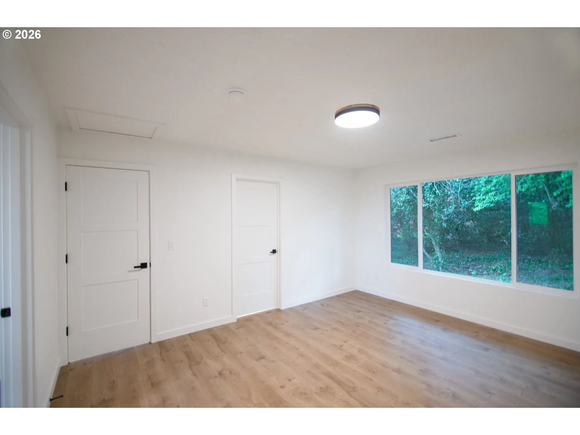 Primary Bedroom-Upper