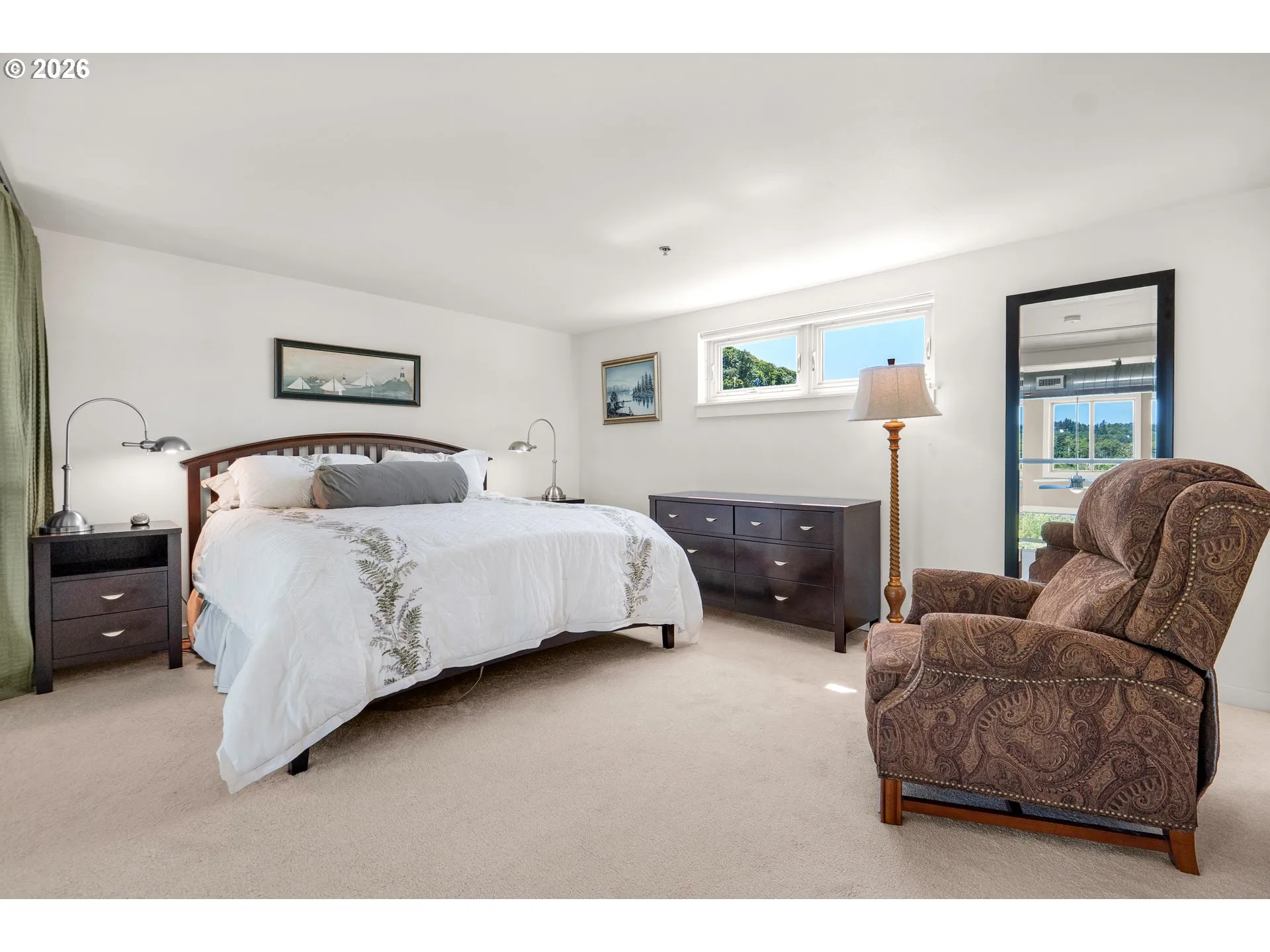 Bedroom, Primary-Upper