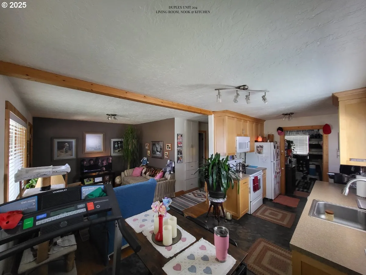 Kitchen/Nook