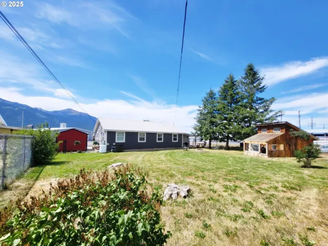 Backyard-Fenced