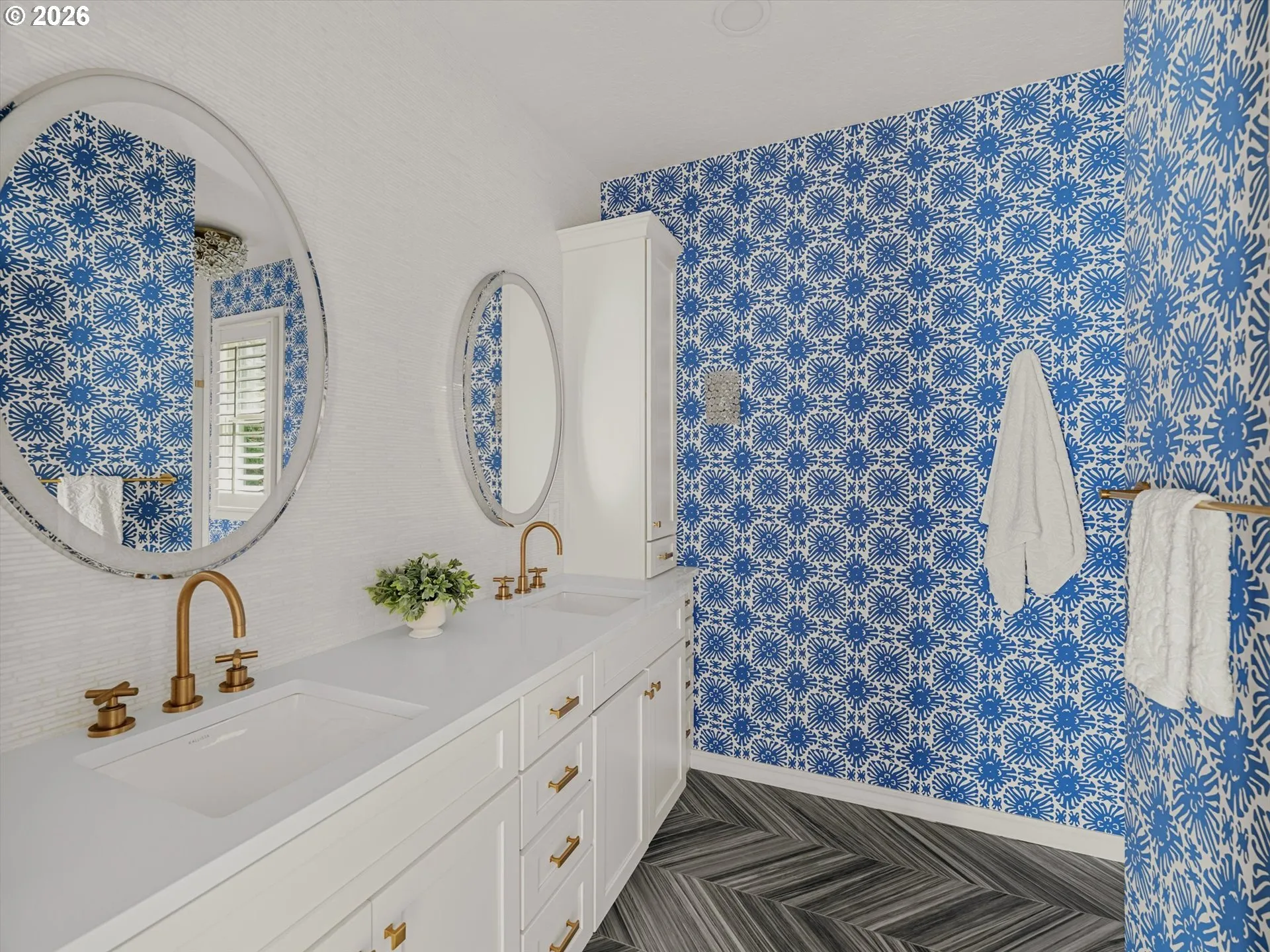 Bathroom, Attached