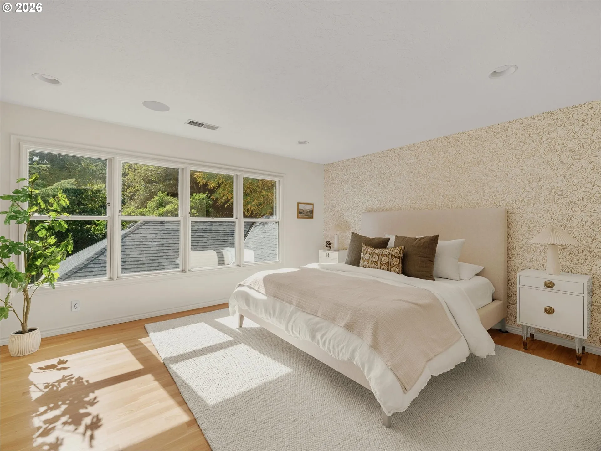 Bedroom, Primary