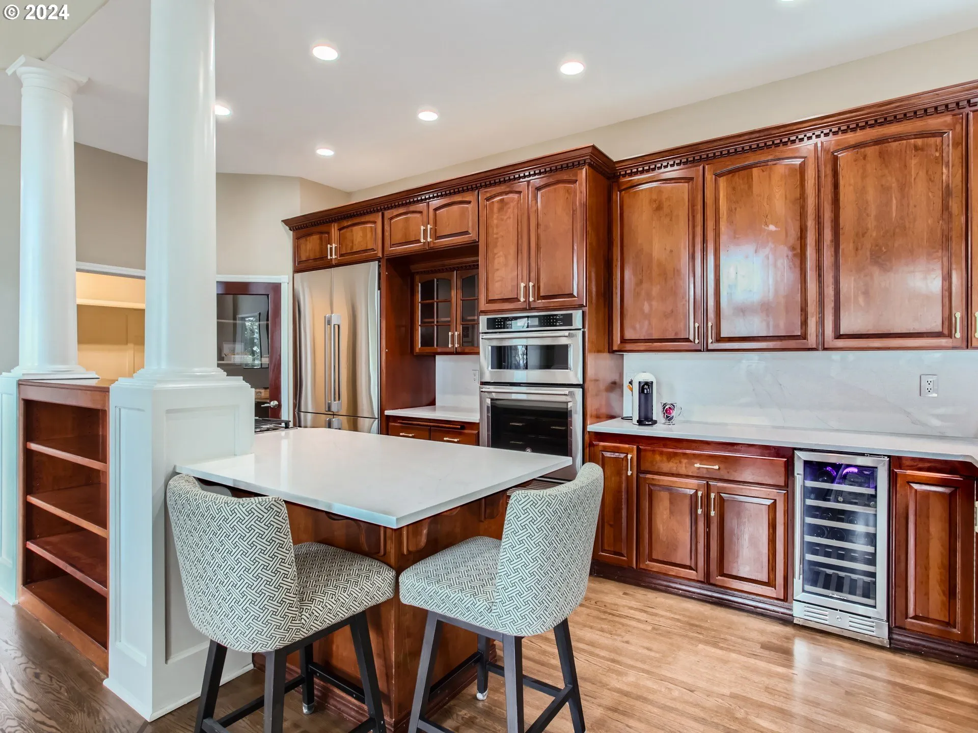 Kitchen-Eating Area