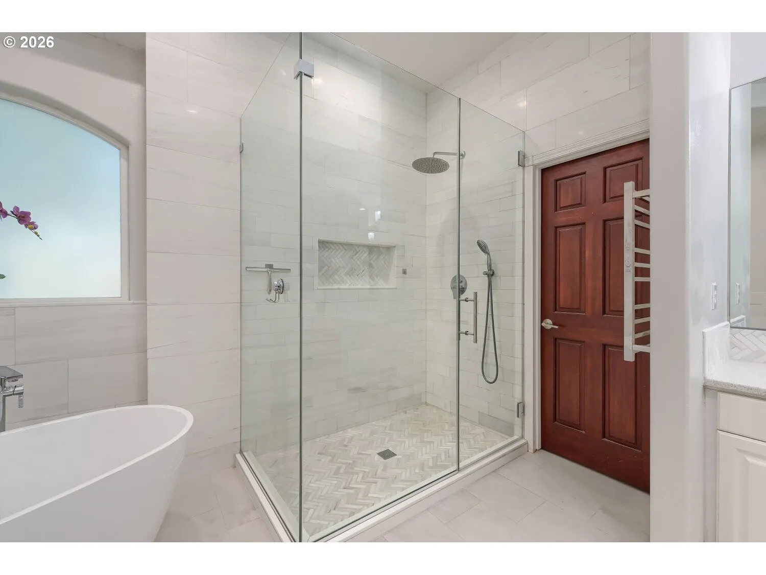 Bathroom-Walk in Shower