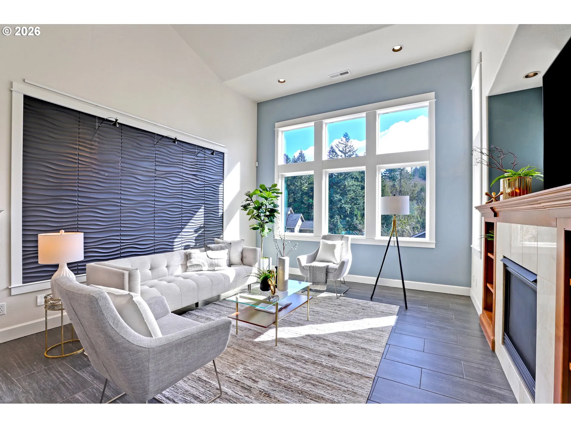 Living Room-Vaulted Ceilings
