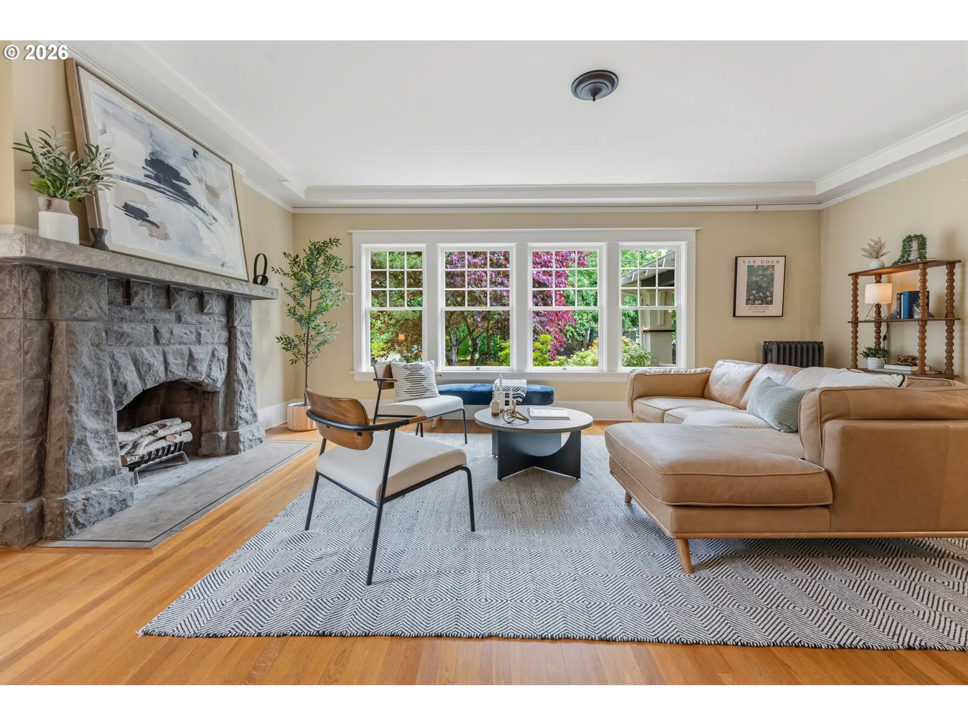 Living Room-Fireplace