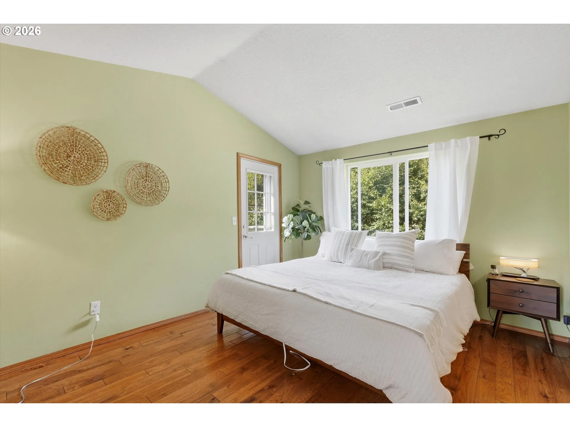 Bedroom, Primary-Upper