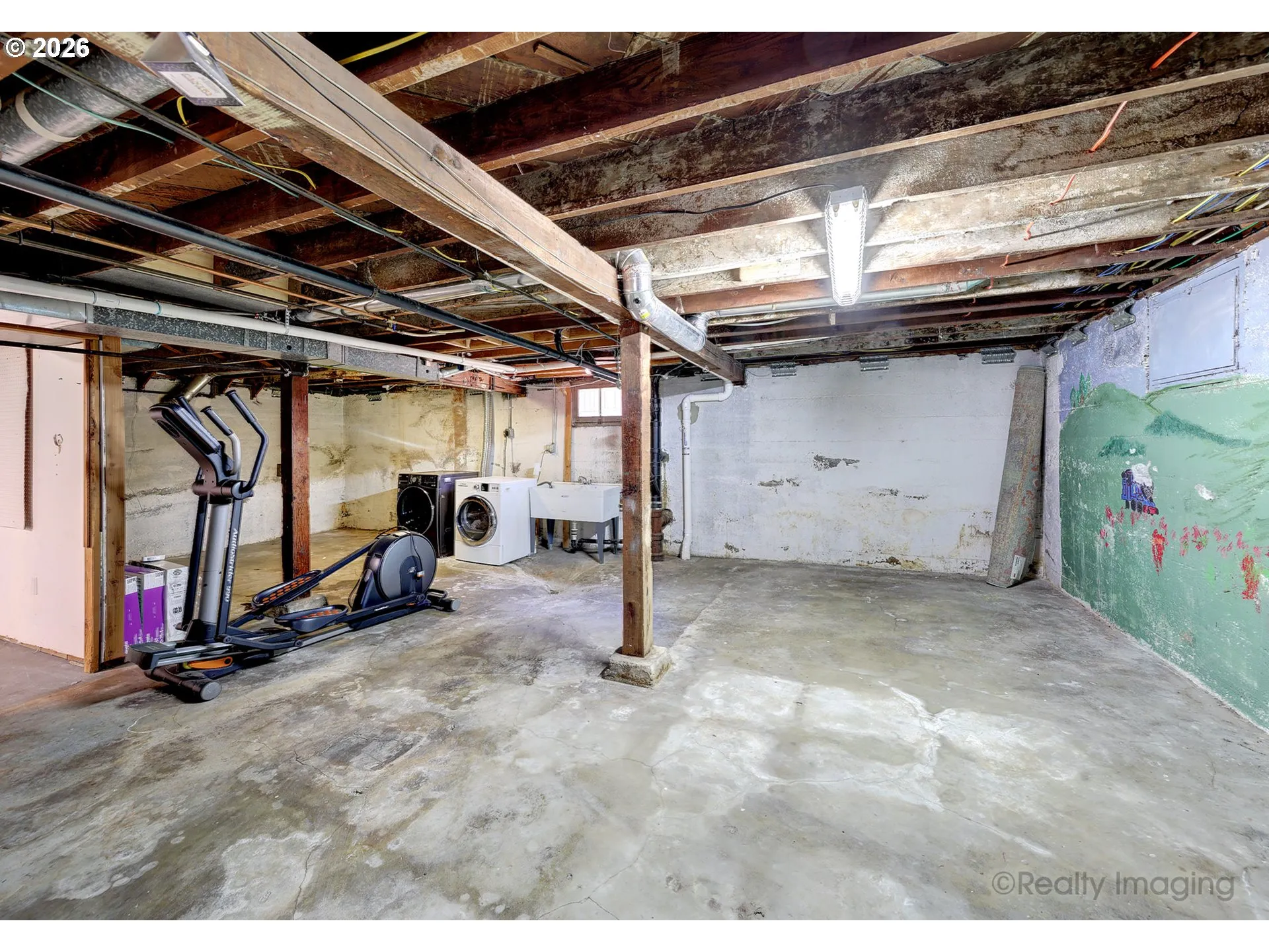 Basement-Unfinished