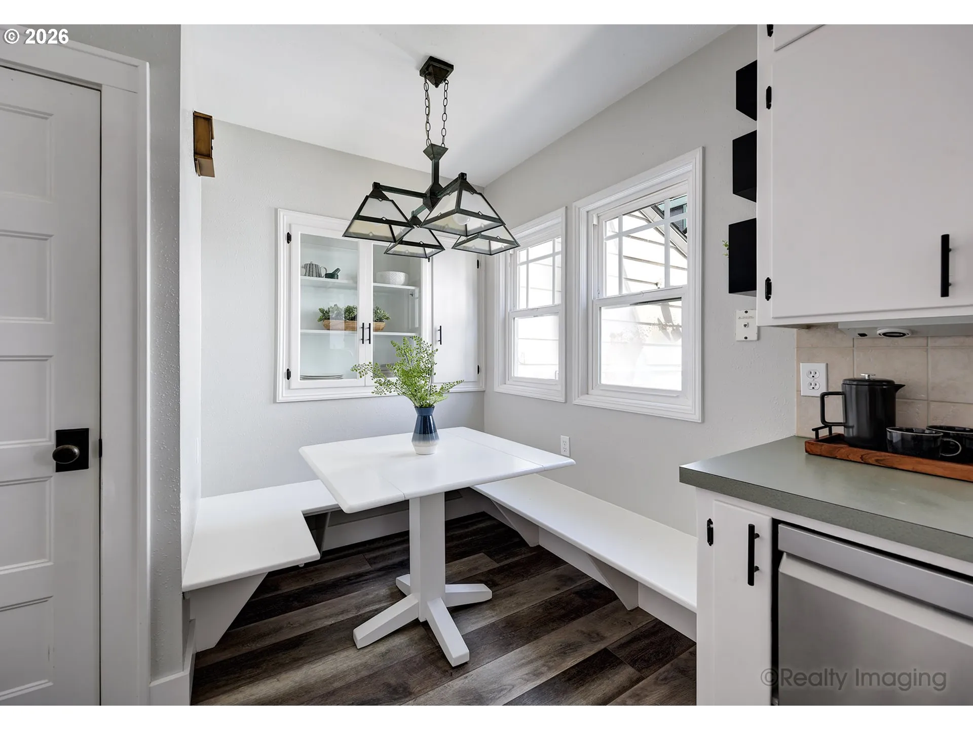 Kitchen-Eating Area