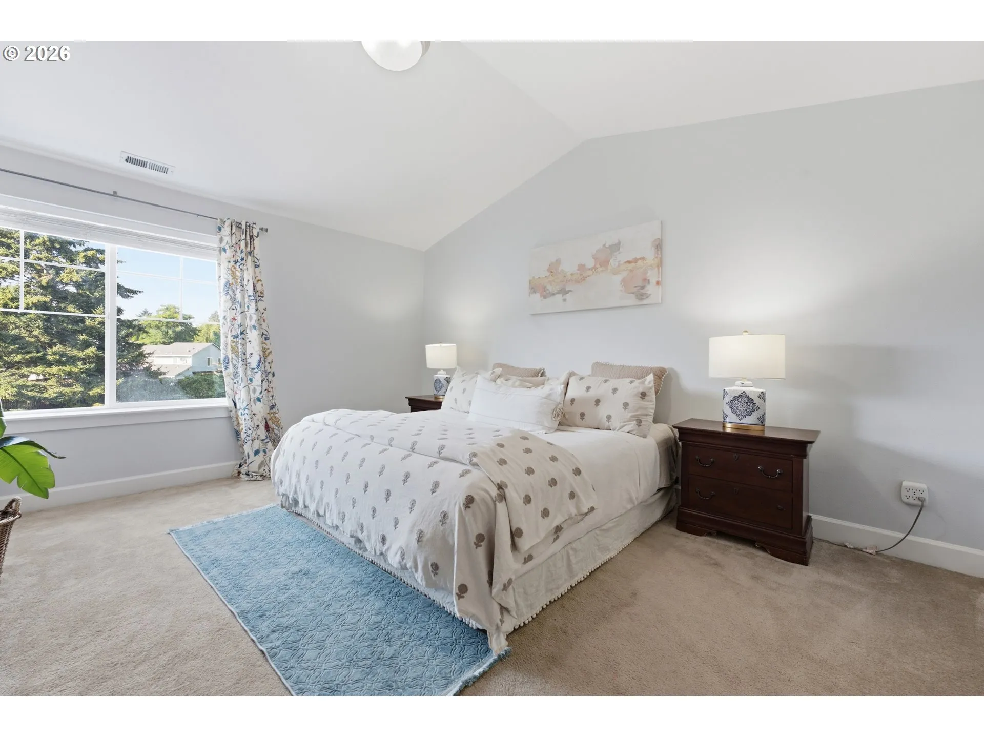 Bedroom, Primary-Vaulted Ceilings