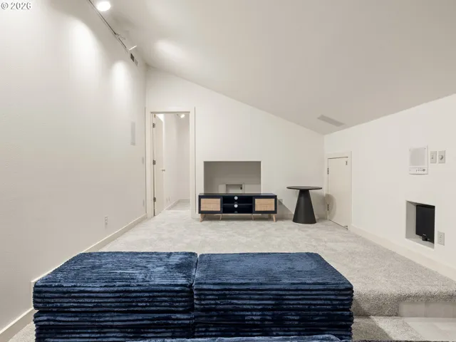Bonus Room-Upper