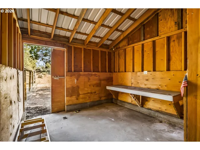 Barn
