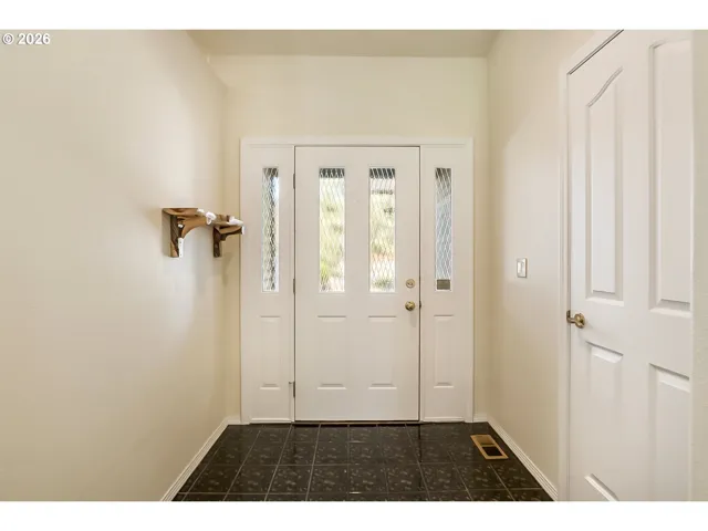 Entrance/Foyer