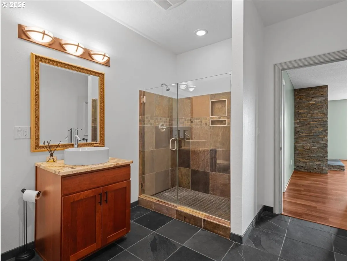 Bathroom-Lower