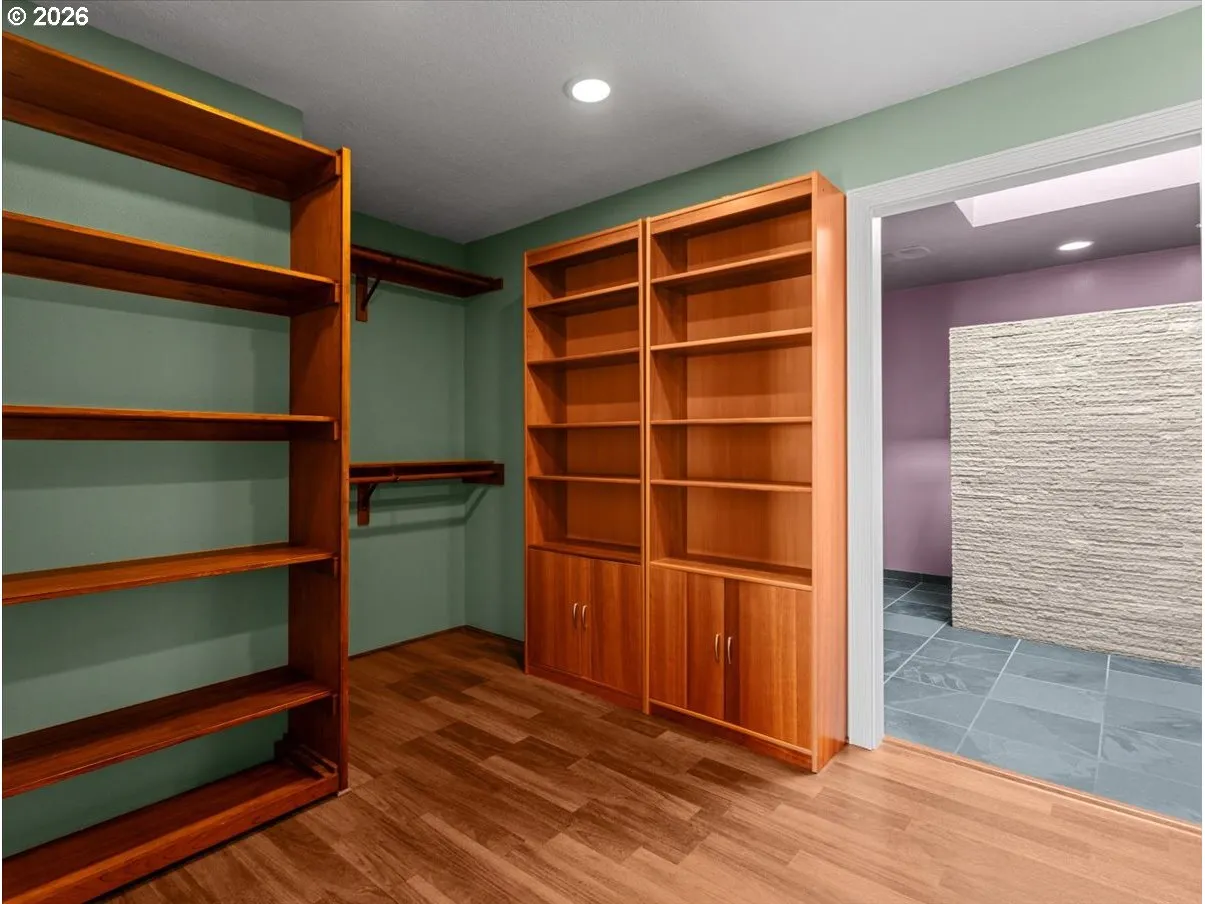 Primary Bedroom-Walk-In Closet