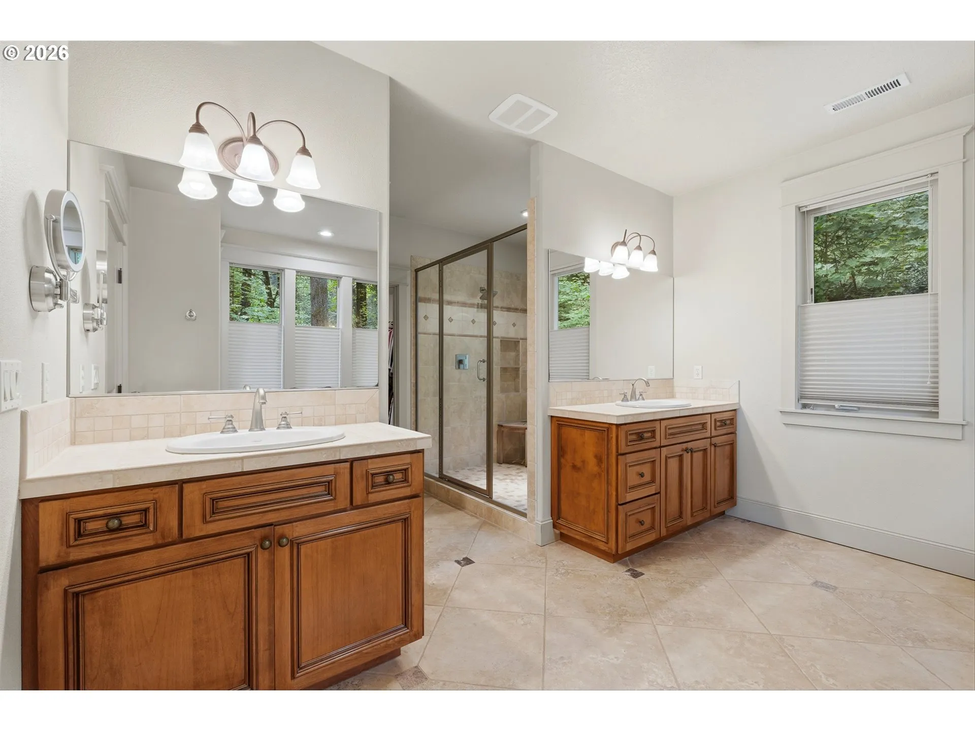 Bathroom, Attached