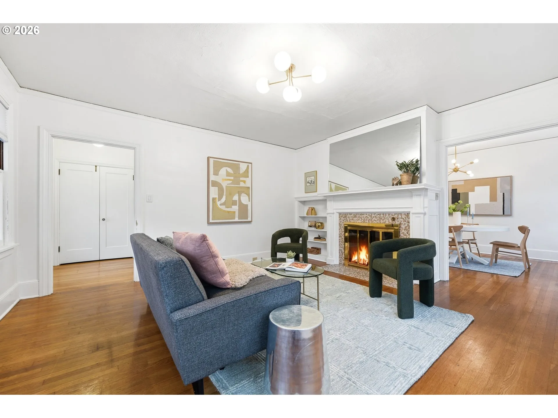 Living Room-Fireplace