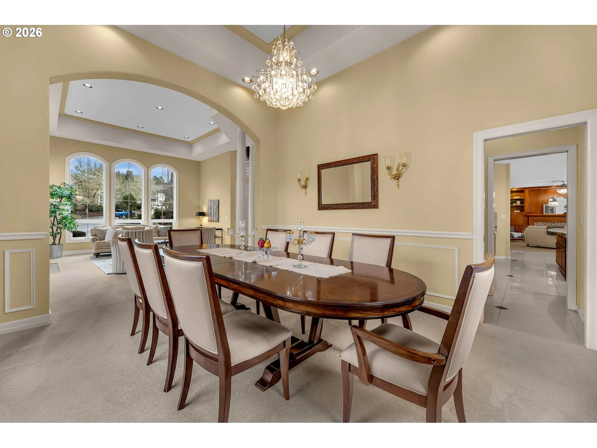 Dining Room-Vaulted Ceilings