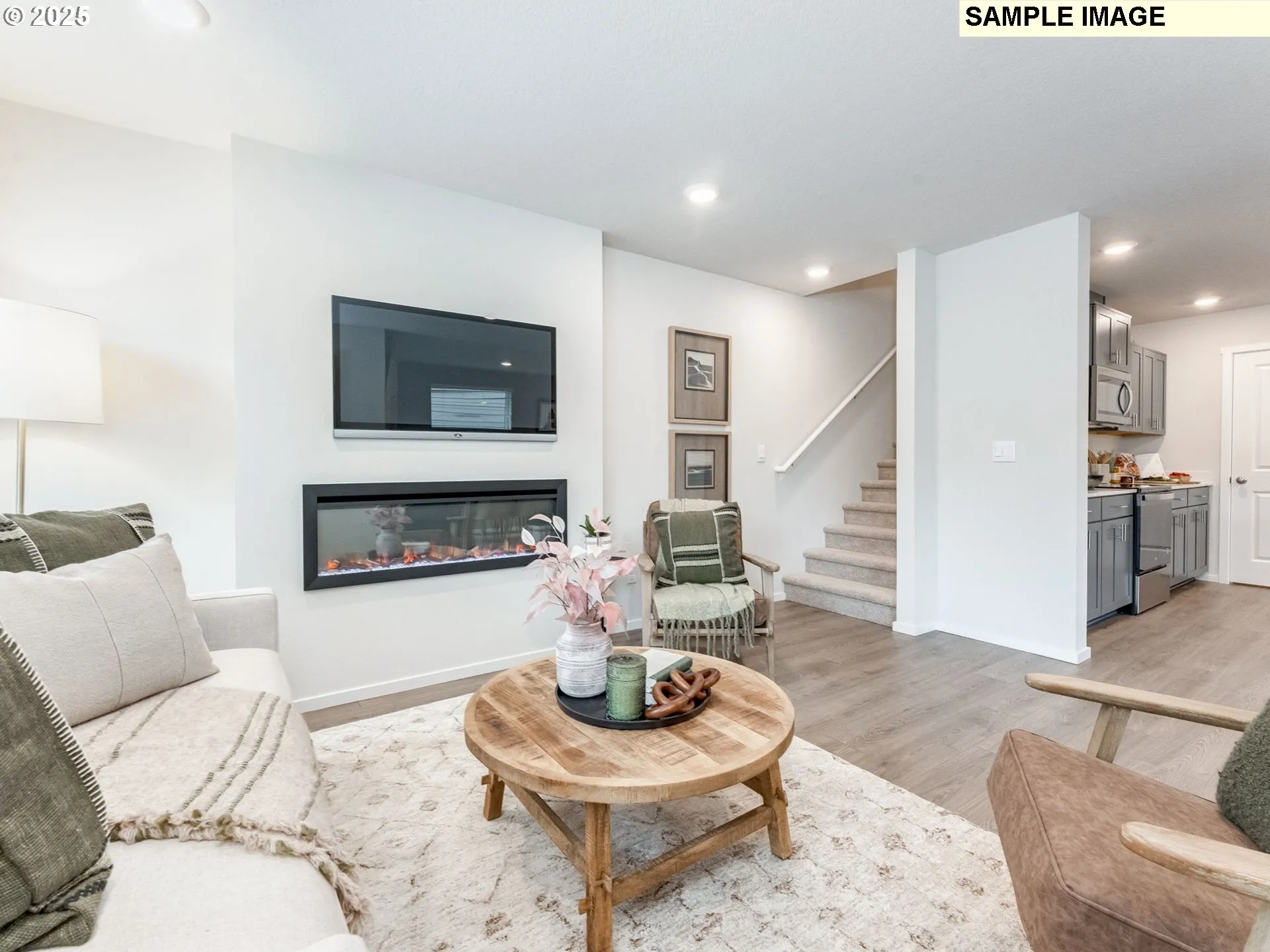 Living Room-Fireplace