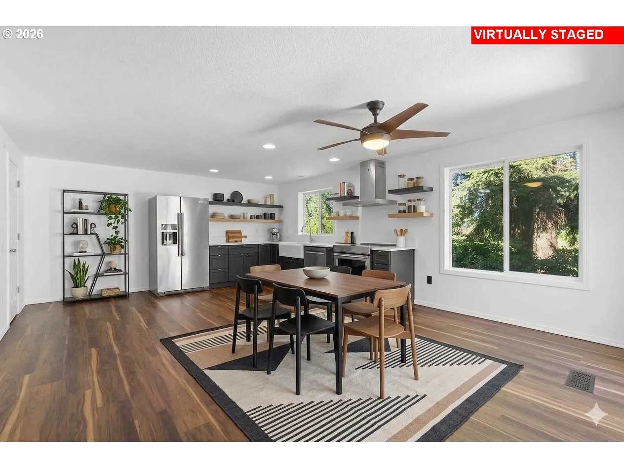 Kitchen/Dining Room-Ceiling Fan