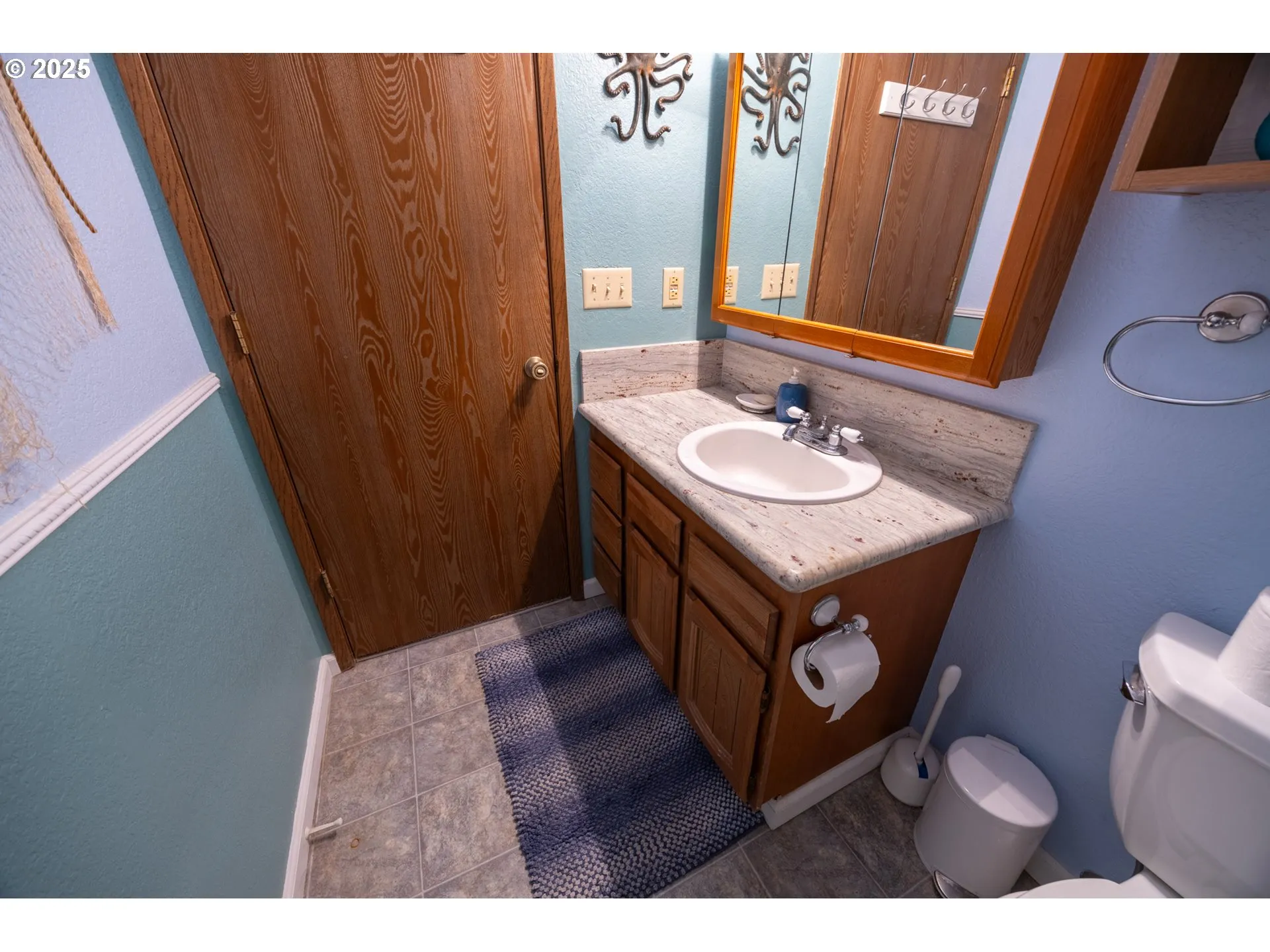 Bathroom-Lower