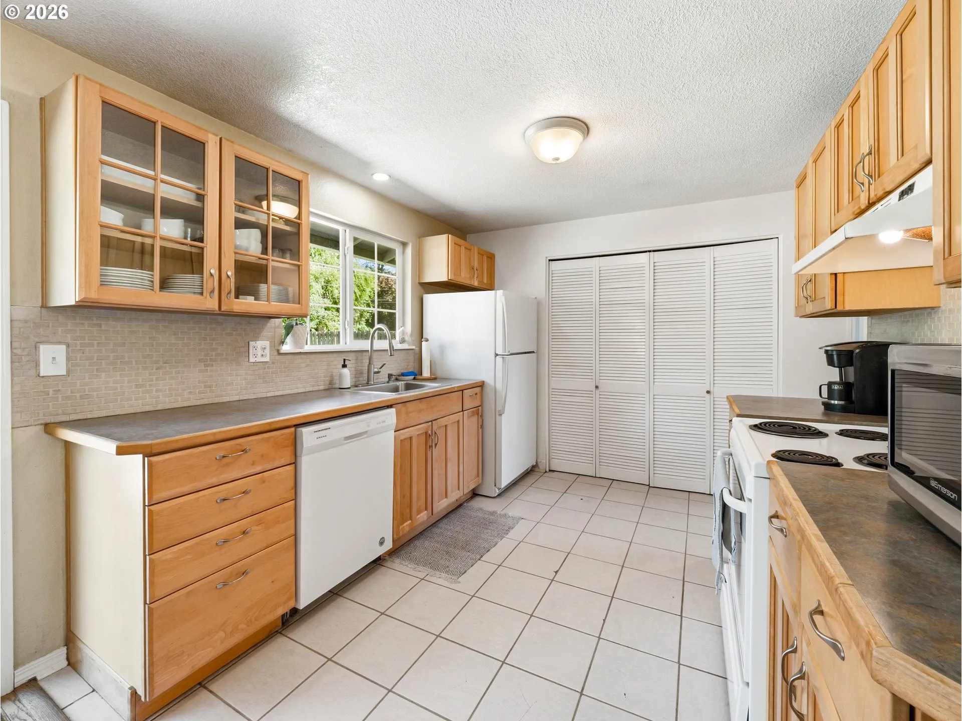 Kitchen-Oven