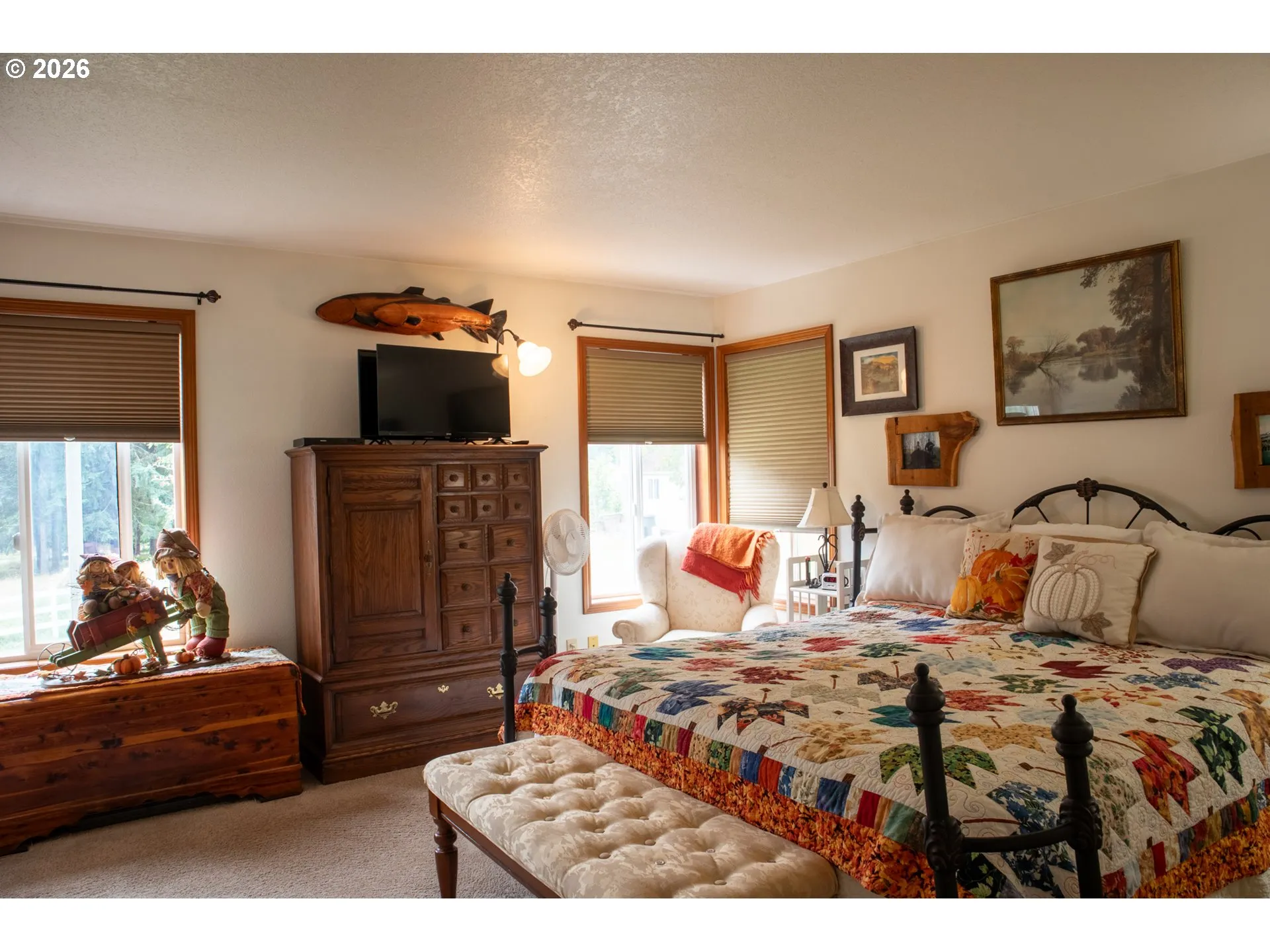 Bedroom, Owner's Suite-Walk-In Closet