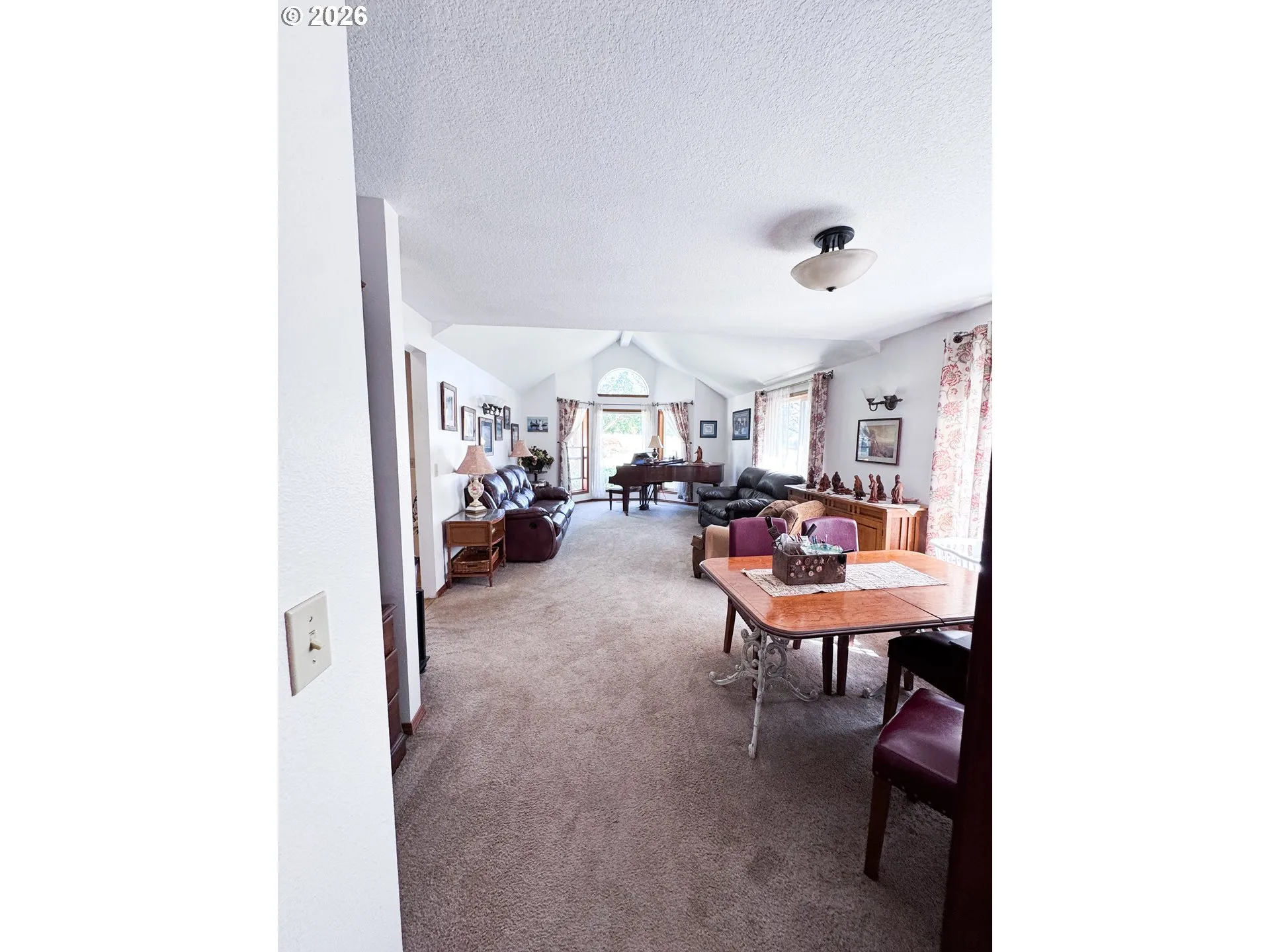 Living Room/Dining Room