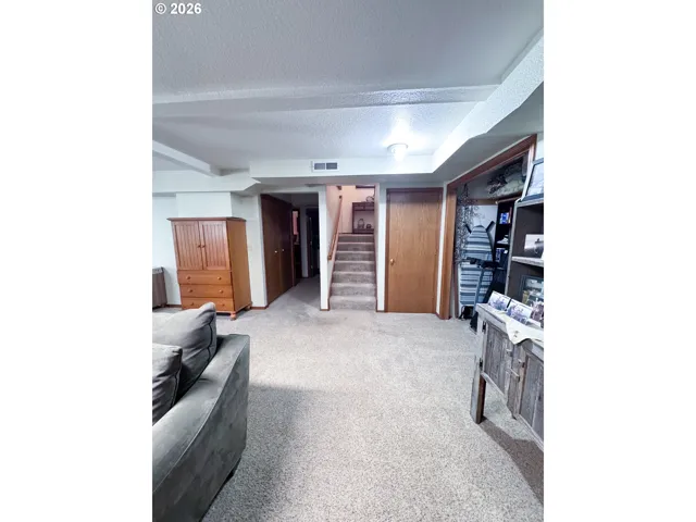 Staircase-To Upper Level