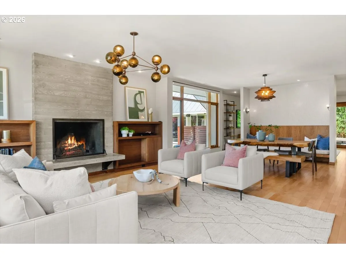 Living Room/Dining Room