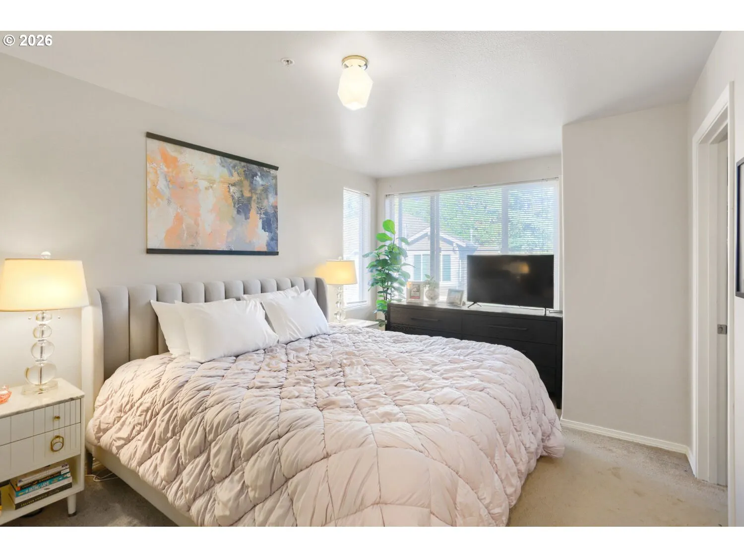 Bedroom, Primary