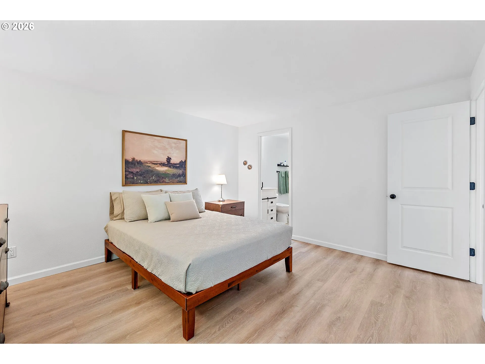 Bedroom, Primary