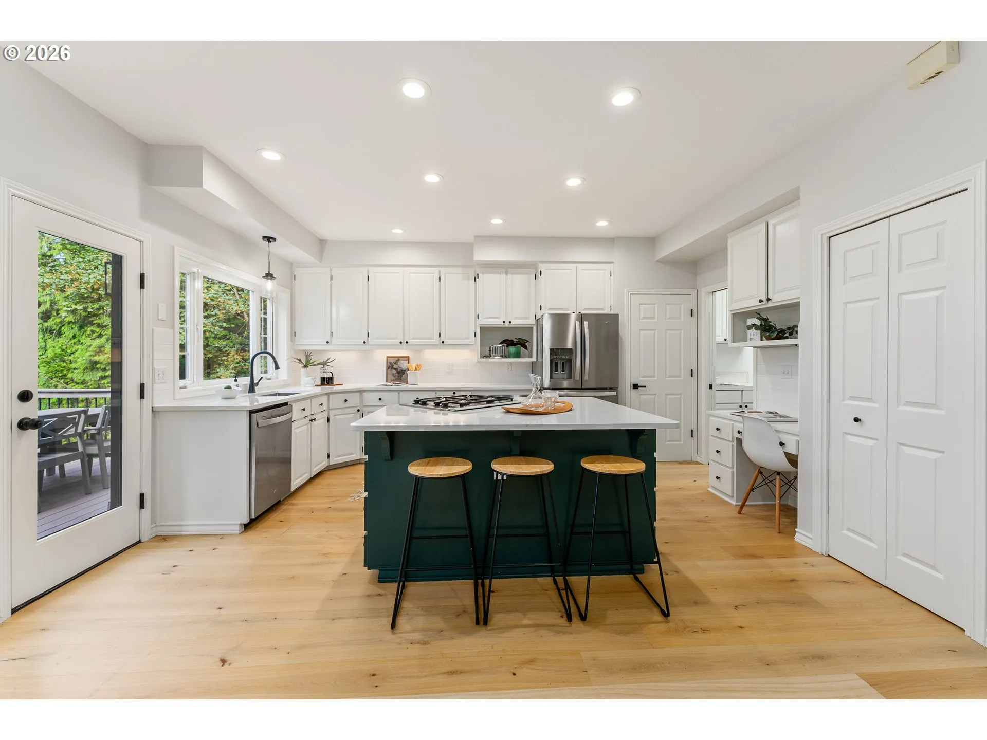 Kitchen-Island