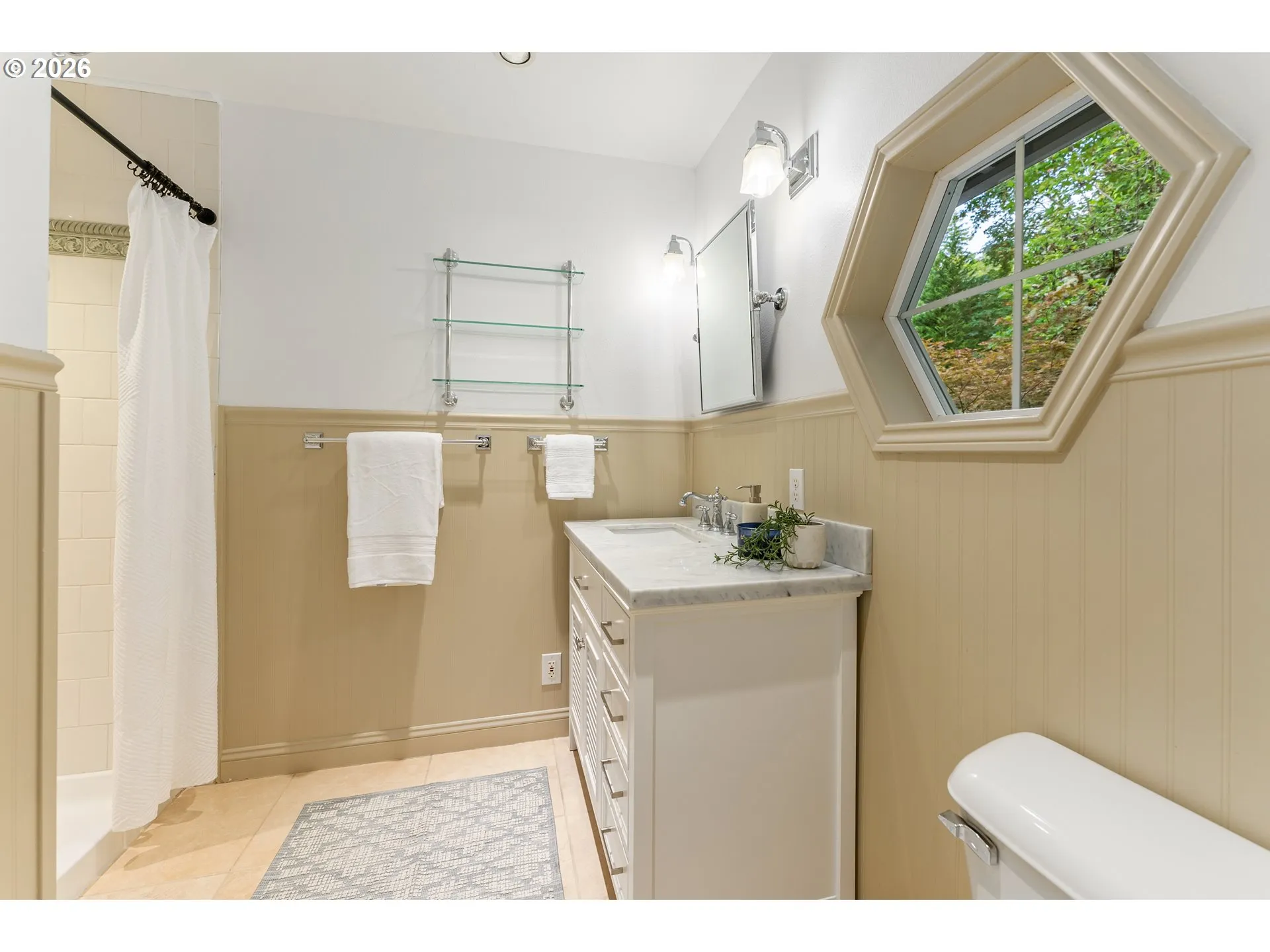 Bathroom, Attached-Walk in Shower