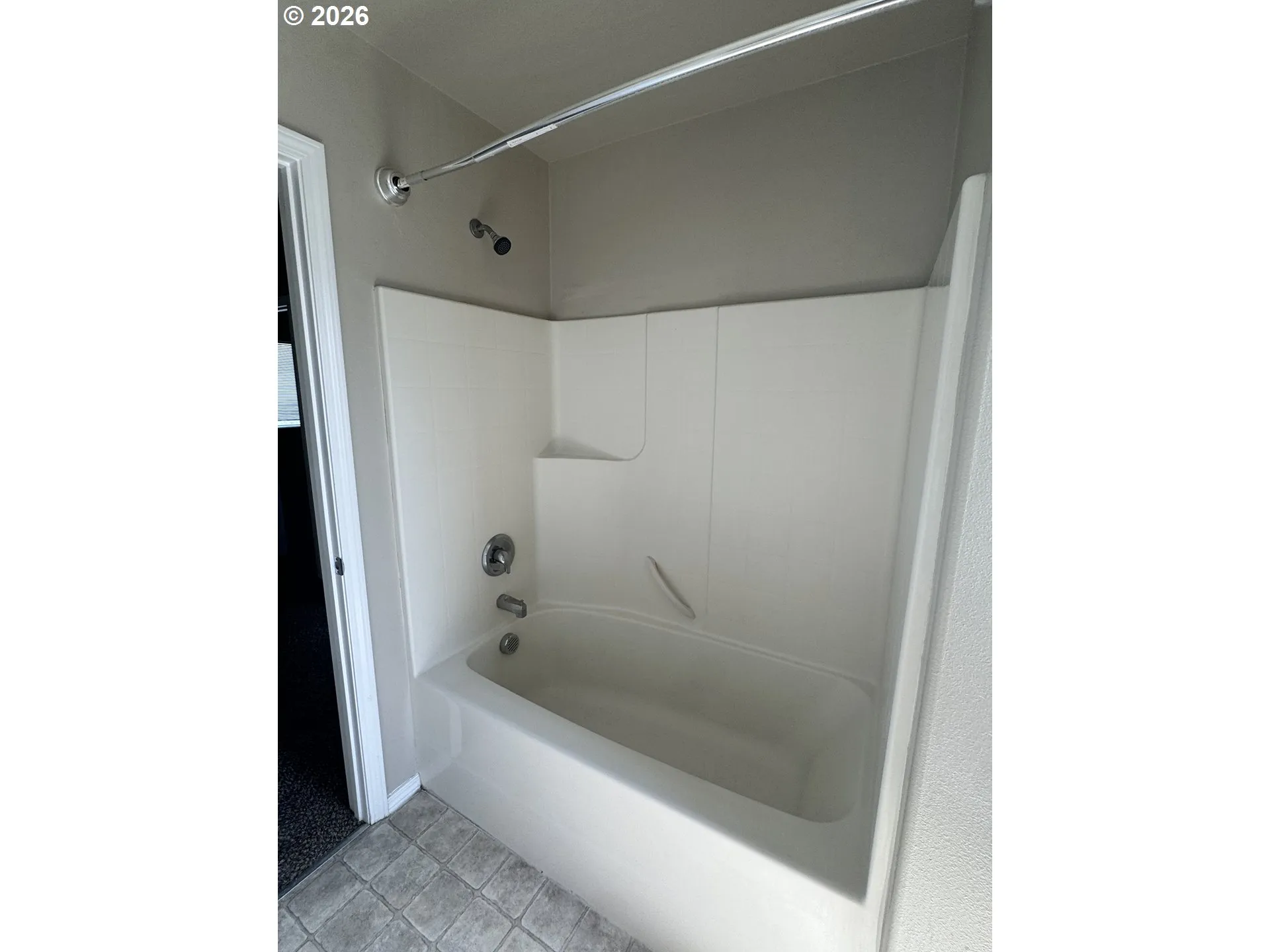 Bathroom-Upper