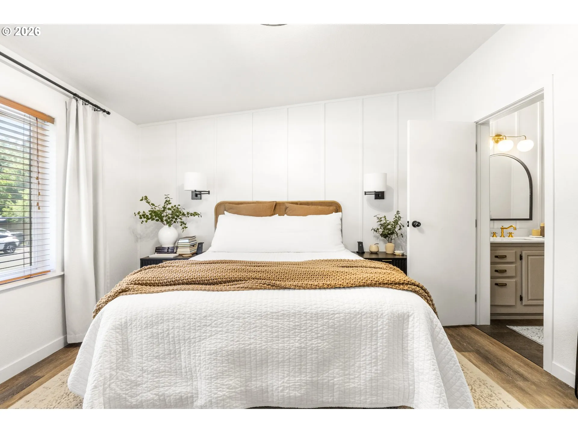 Bedroom, Primary