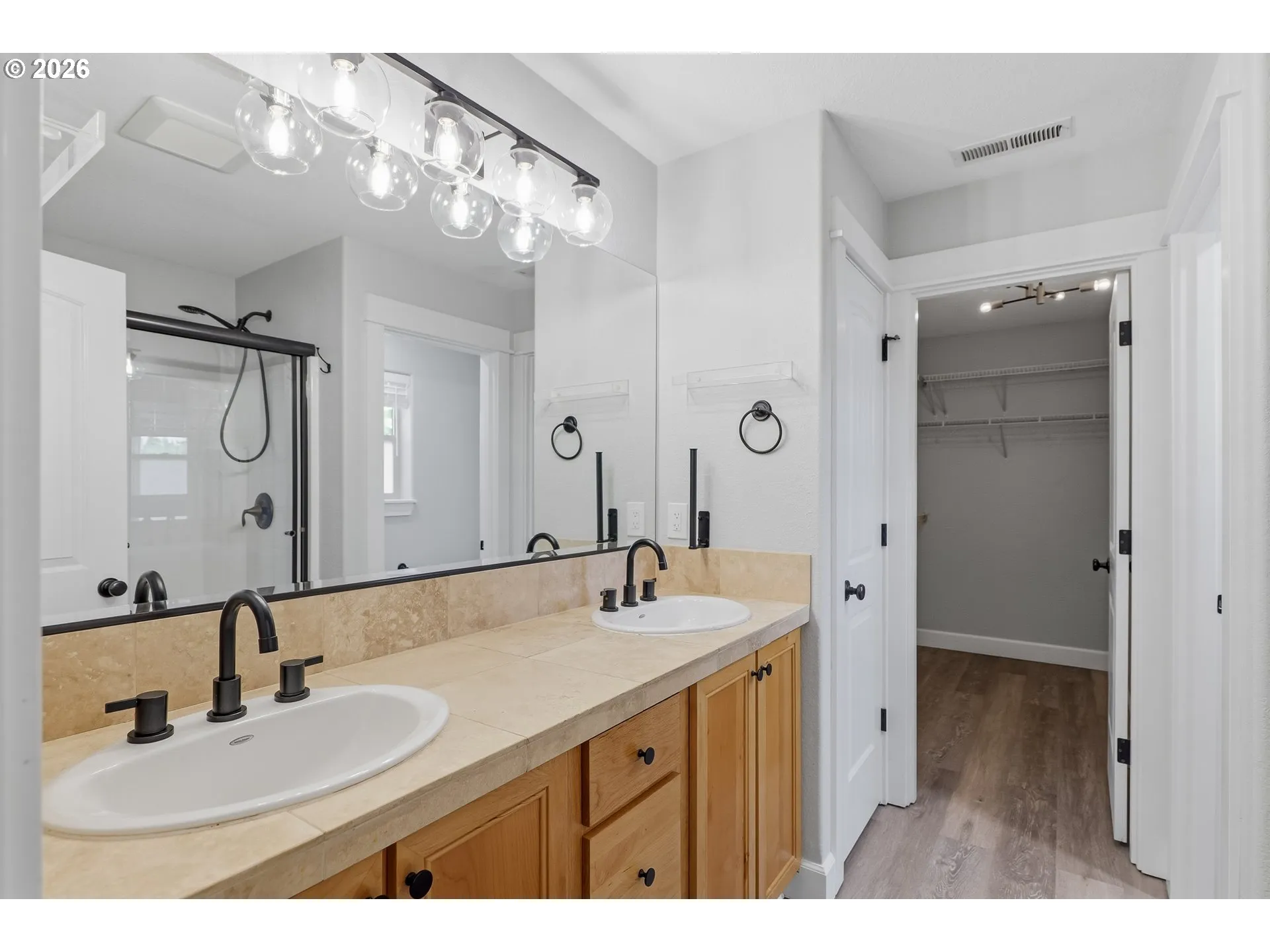 Bathroom, Attached