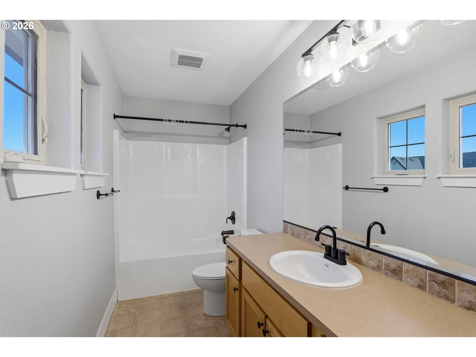Bathroom-Upper