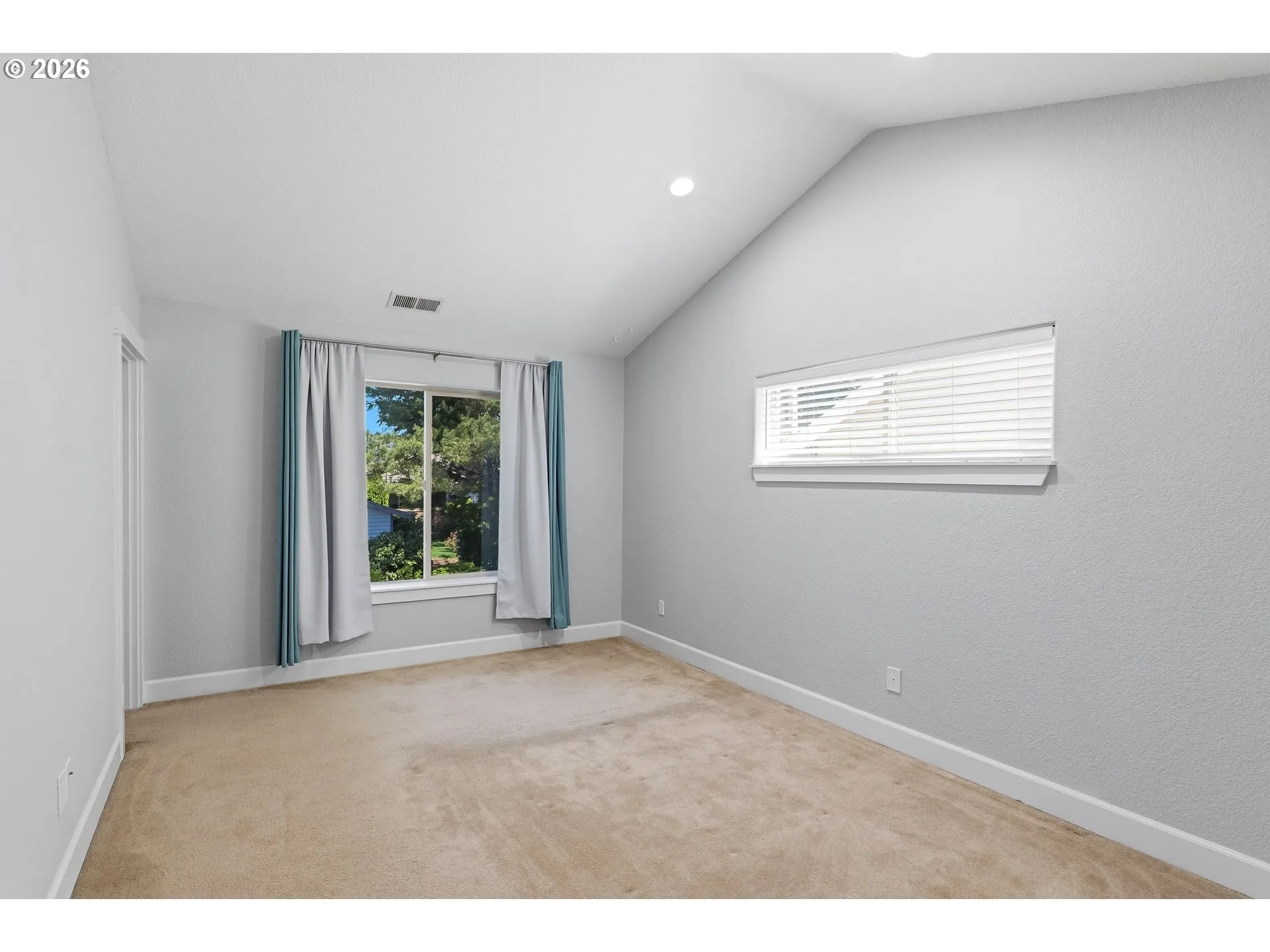 Bedroom, Primary