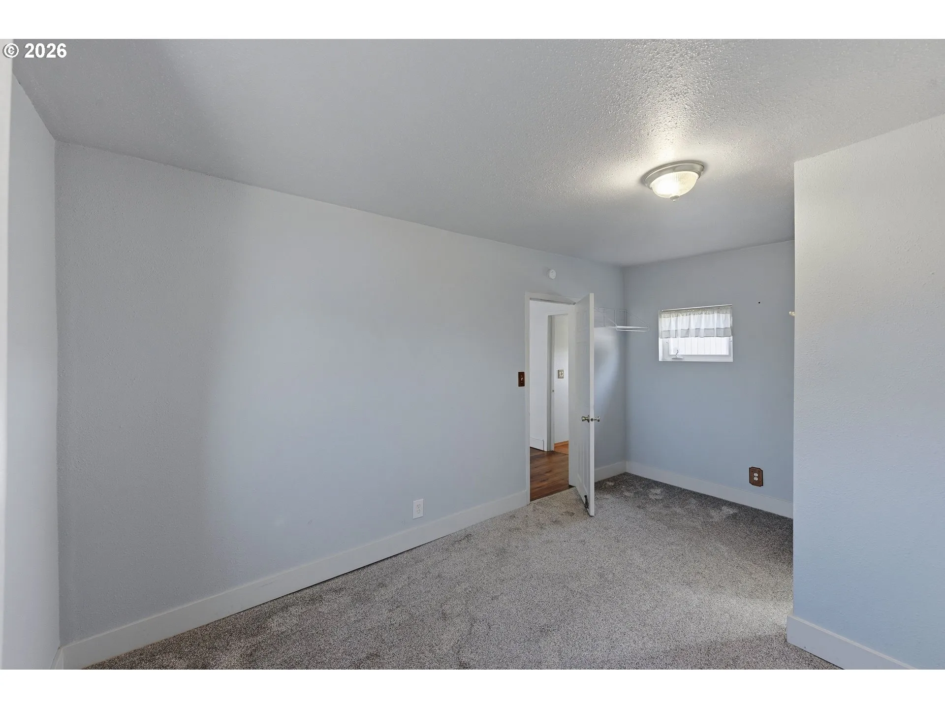Bedroom, Primary