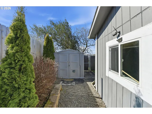 Shed