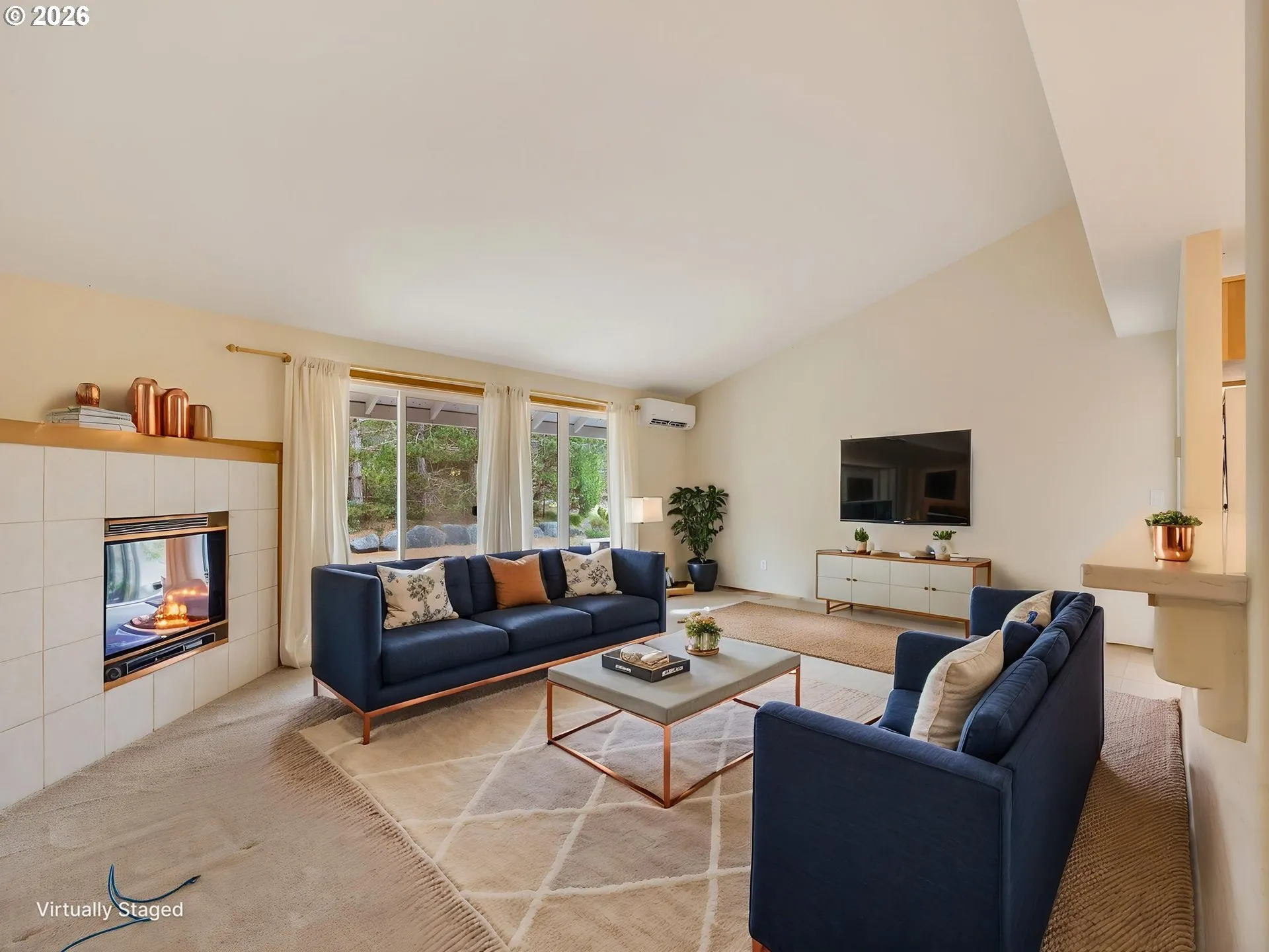 Living Room-Fireplace